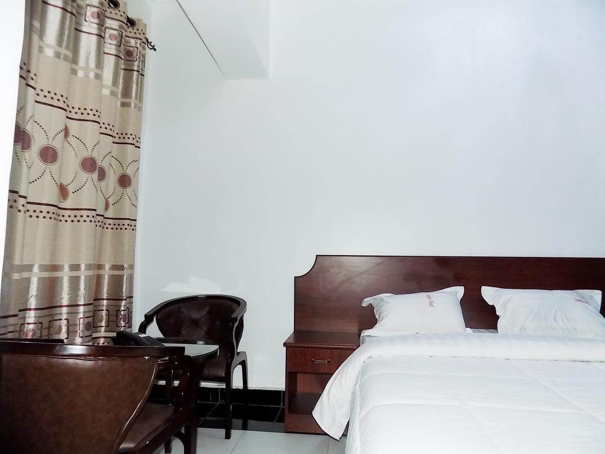 Sunrise Hotel Кампала Екстер'єр фото