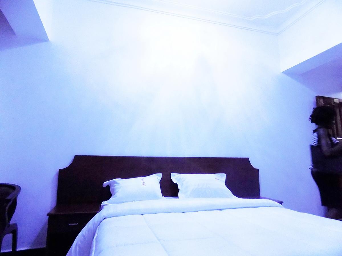 Sunrise Hotel Кампала Екстер'єр фото