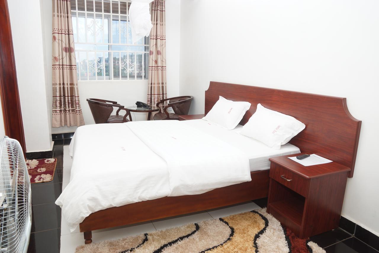 Sunrise Hotel Кампала Екстер'єр фото