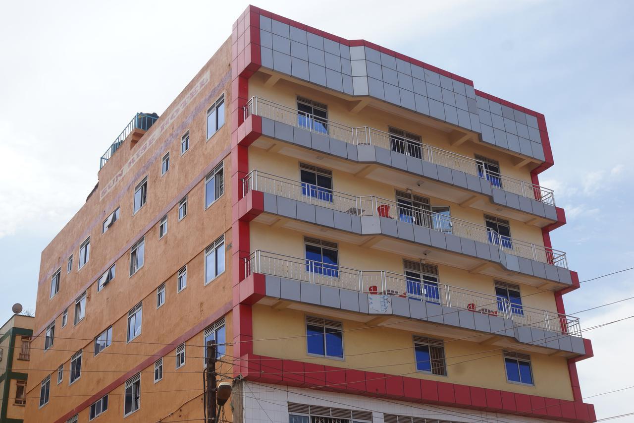 Sunrise Hotel Кампала Екстер'єр фото