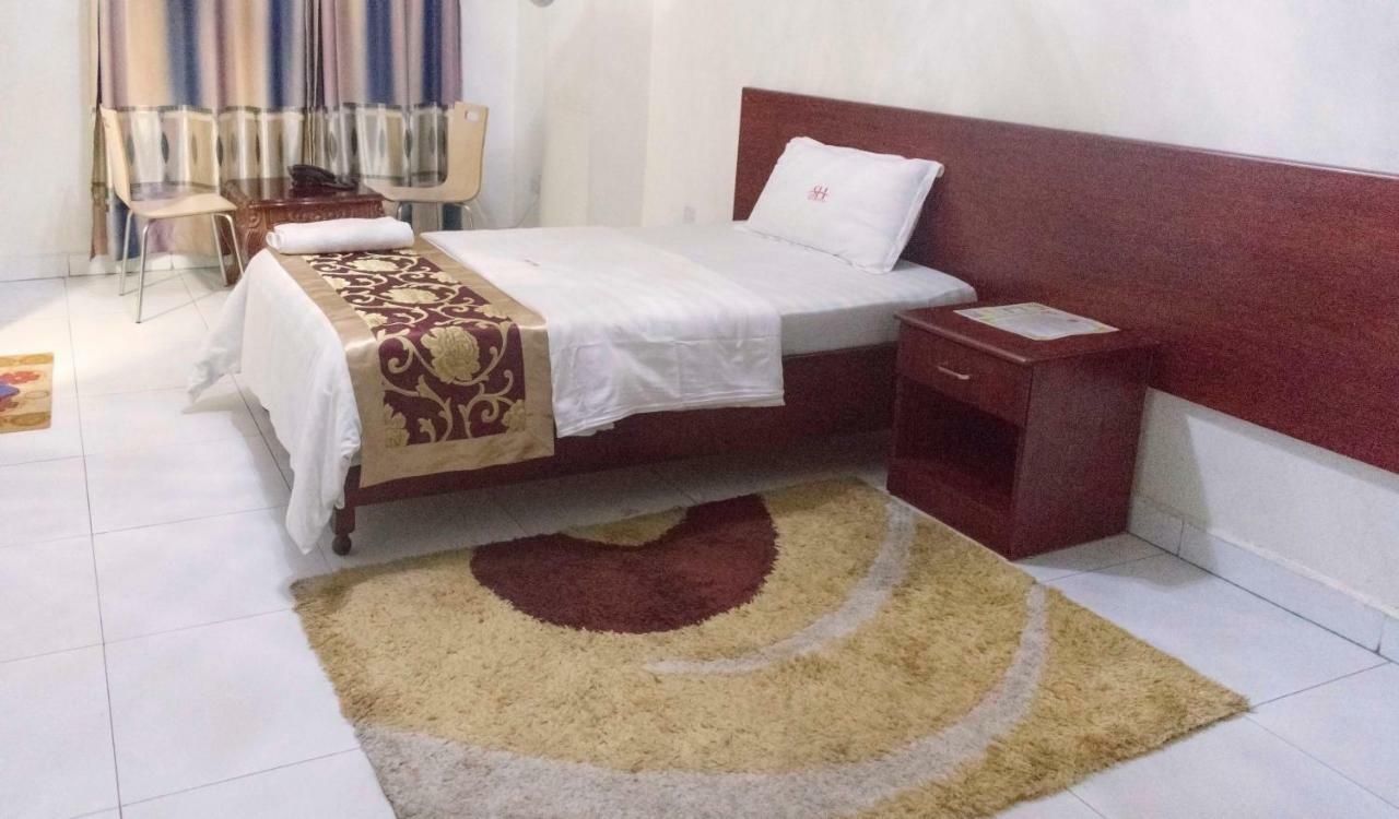 Sunrise Hotel Кампала Екстер'єр фото